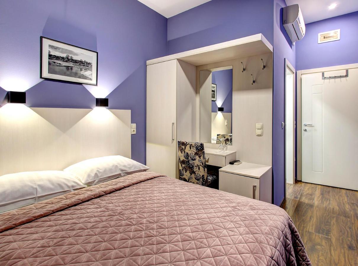 Hotel Le Pont 普里耶多尔 外观 照片