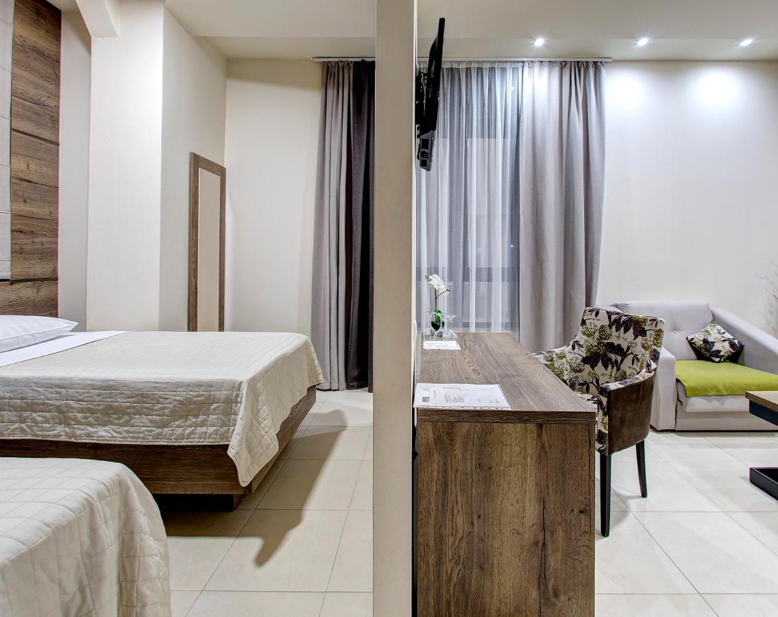 Hotel Le Pont 普里耶多尔 外观 照片