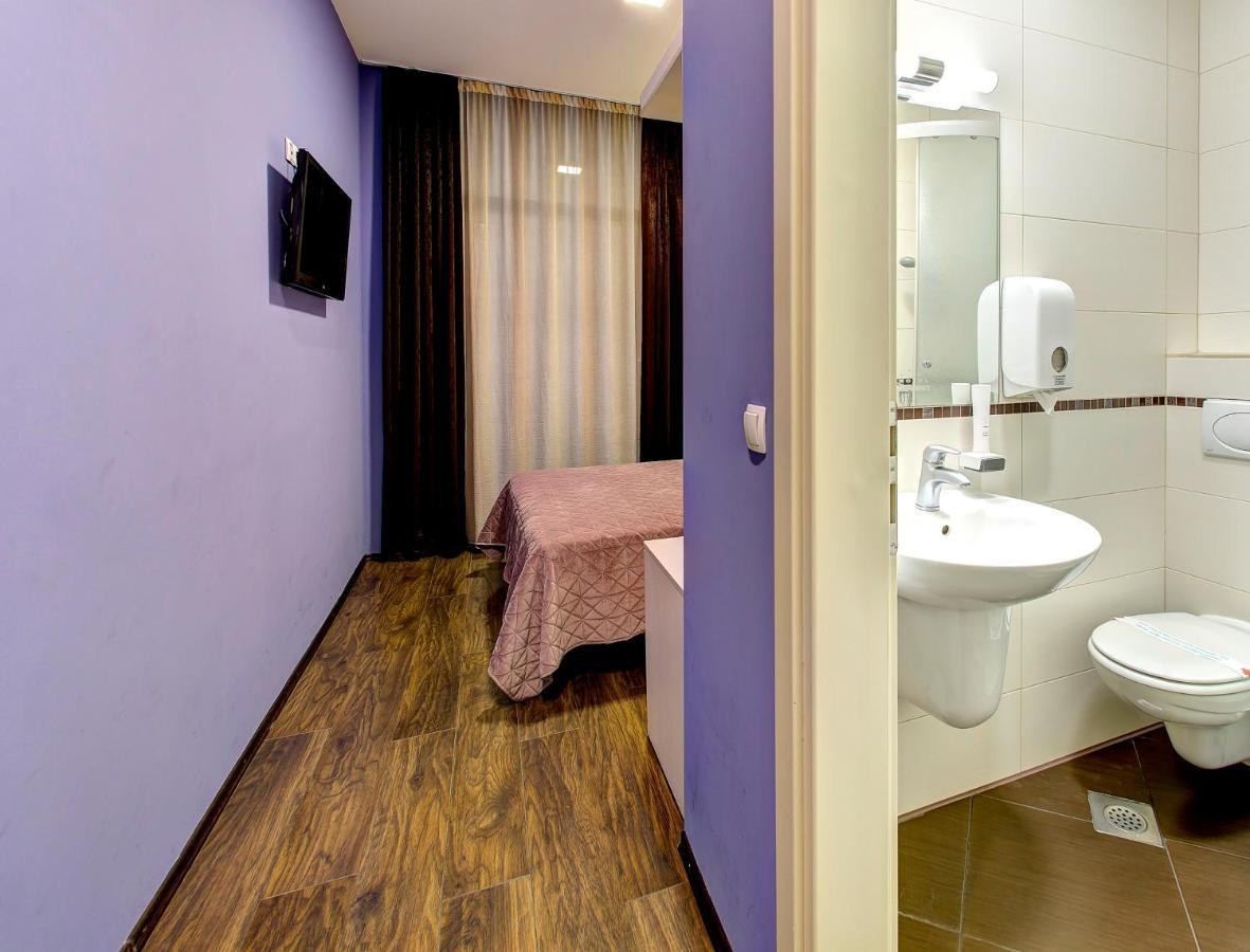 Hotel Le Pont 普里耶多尔 外观 照片