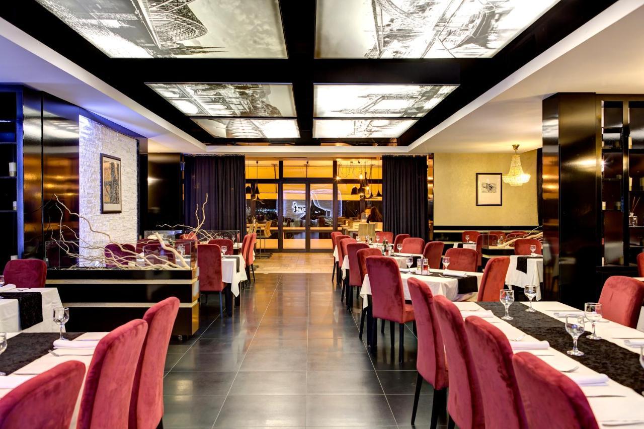 Hotel Le Pont 普里耶多尔 外观 照片